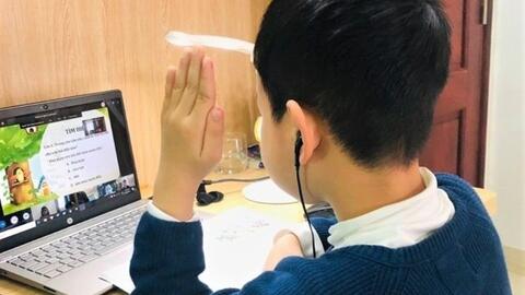 Tin tức trong ngày 15/2: Học sinh TP Hồ Chí Minh tiếp tục học trực tuyến tới 28/2