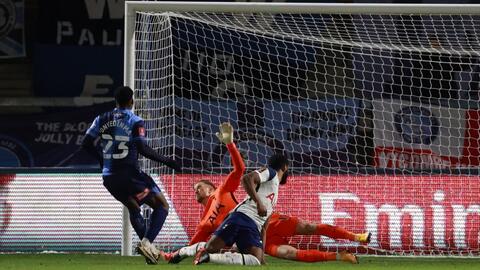 Tottenham thắng đậm để giành vé vào vòng 5 FA Cup