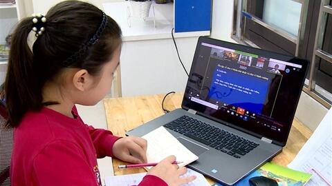 Phòng dịch Covid-19, học sinh Thái Bình và Tuyên Quang học trực tuyến