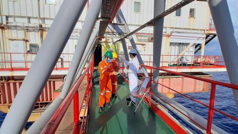 Xuân sớm trên những công trình dầu khí biển