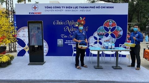 Tổng công ty Điện lực TP HCM vận động người dân sử dụng dịch vụ trực tuyến