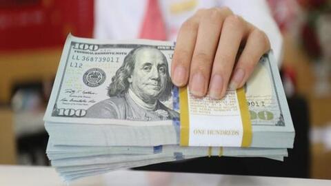 Tỷ giá USD hôm nay 1/2: Chưa thể ổn định