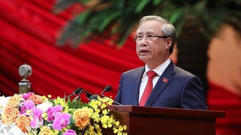 Ban hành nhiều nghị quyết quan trọng mang tầm chiến lược về phát triển kinh tế - xã hội của đất nước