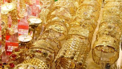 Giá vàng hôm nay 9/2: Vàng trong nước giao dịch ở mức trên 57 triệu đồng/lượng