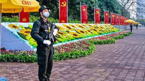Ấm áp tình quân dân mừng xuân, đón Tết