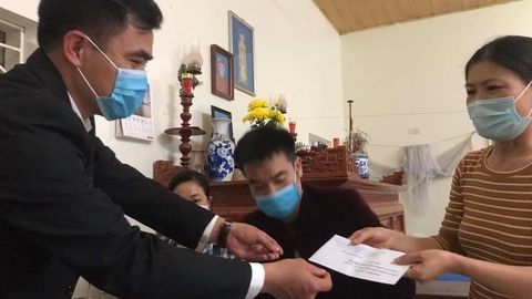 Đoàn Thanh niên, Công đoàn Đại học Sư phạm TDTT Hà Nội hỗ trợ trẻ em nghèo đón Tết