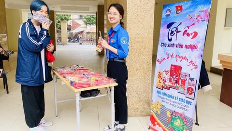 Tết ấm cho sinh viên nghèo
