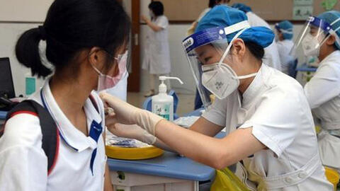 Hà Nội dự kiến tiêm vaccine COVID-19 cho trẻ từ quý 4 năm 2021