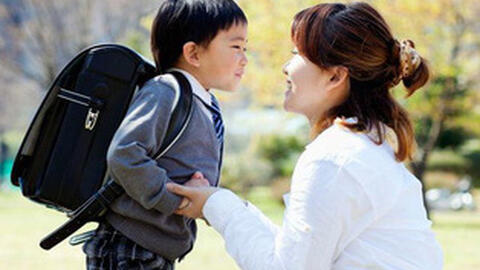 Tại sao gia tộc giàu có ở Châu Âu thường duy trì lâu đời, trong khi gia tộc Châu Á suy tàn sớm? Câu trả lời từ chuyên gia là bí mật dạy con thành công cho tất cả các bậc cha mẹ