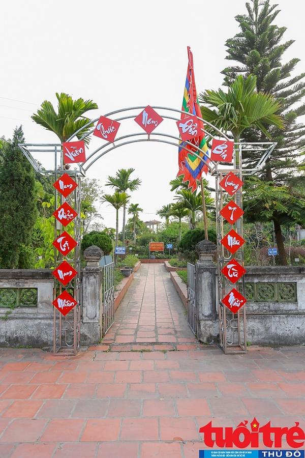 Đi lễ trong tâm dịch Cẩm Giàng, cầu năm Tân Sửu không Covid-19 Đi lễ trong tâm dịch Cẩm Giàng, cầu năm Tân Sửu không Covid-19