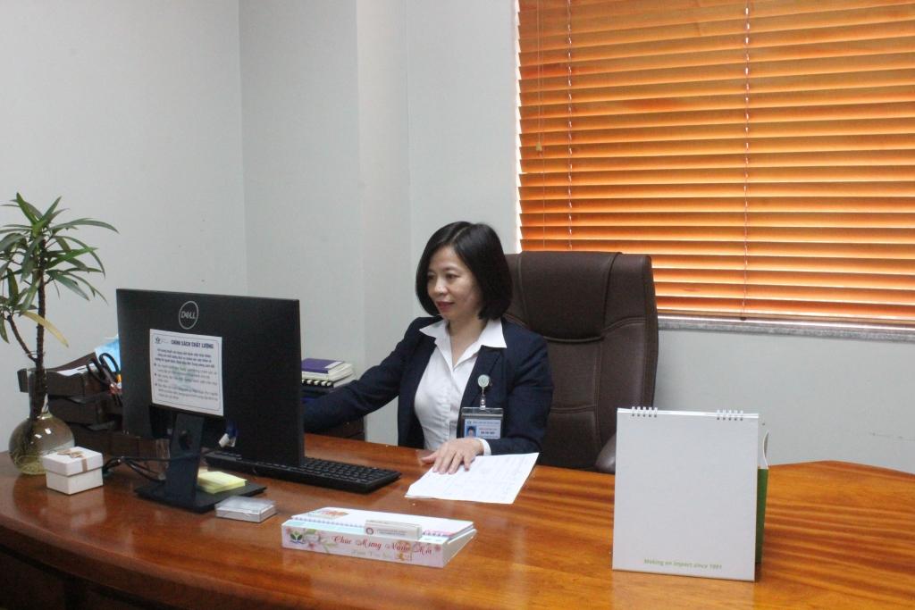 bà Bùi Thị Thủy - Trưởng phòng Điều dưỡng