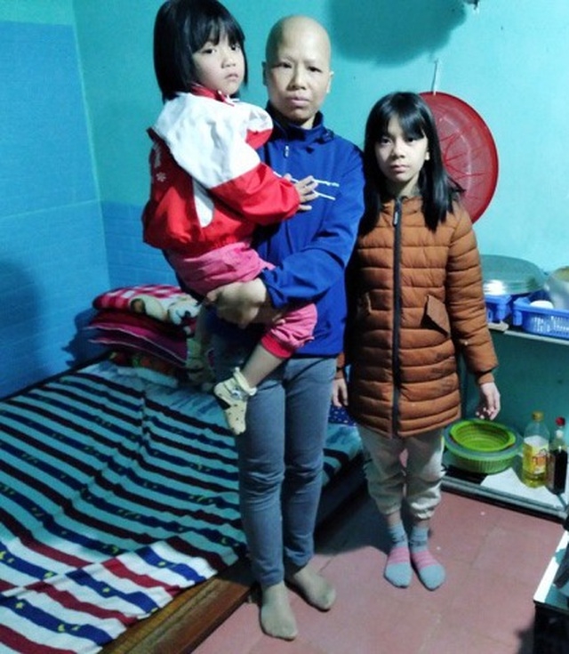 Chị Dung và các con trong căn phòng trọ