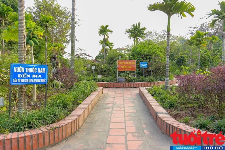 Đi lễ trong tâm dịch Cẩm Giàng, cầu năm Tân Sửu không Covid-19 Đi lễ trong tâm dịch Cẩm Giàng, cầu năm Tân Sửu không Covid-19