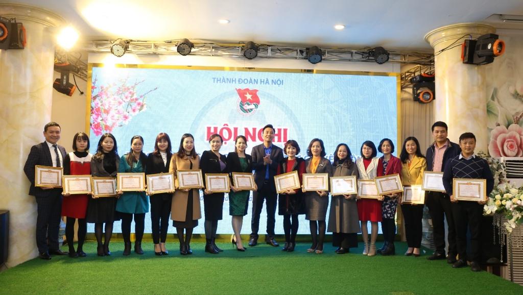 Tổng kết công tác Đảng, công tác chuyên môn cơ quan Thành đoàn Hà Nội năm 2020 Tổng kết công tác Đảng, công tác chuyên môn cơ quan Thành đoàn Hà Nội năm 2020