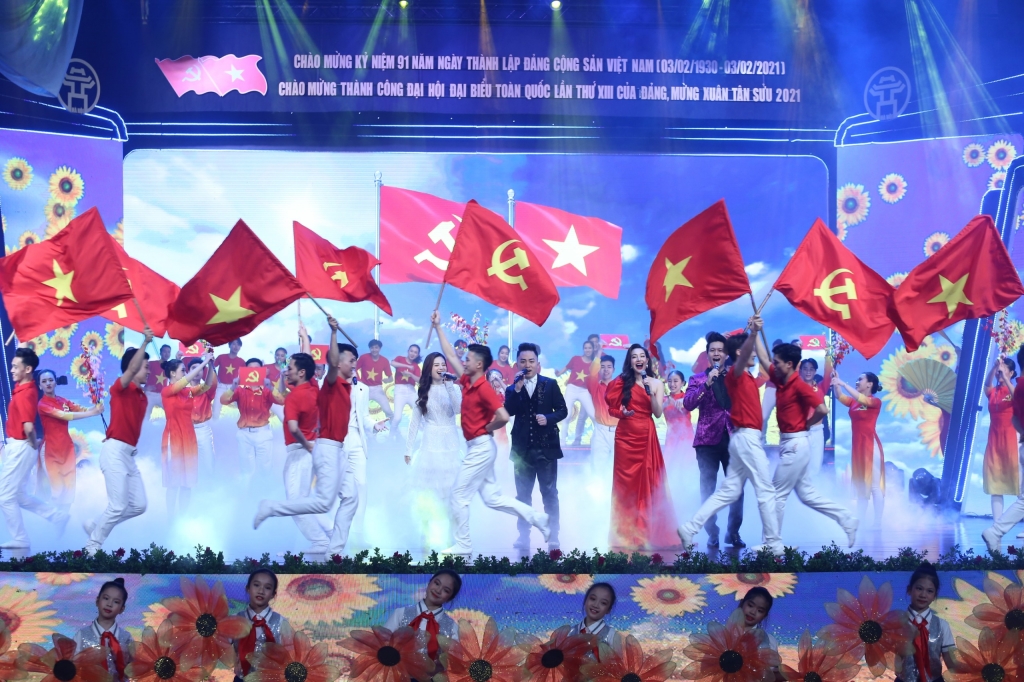 Chương trình ca nhạc đặc biệt Rực rỡ chương trình nghệ thuật “Đảng cho ta mùa xuân”