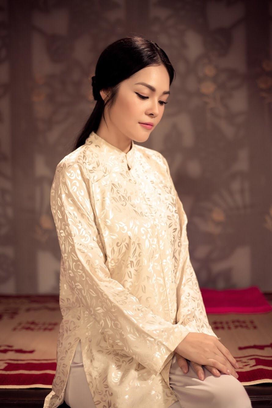 Dương Cẩm Lynh lần đầu tiết lộ chuyện hậu trường đóng 2 vai trong phim cổ trang