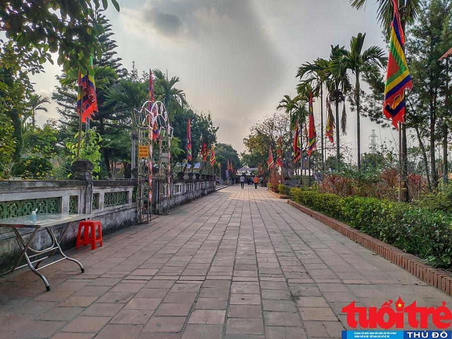 Đi lễ trong tâm dịch Cẩm Giàng, cầu năm Tân Sửu không Covid-19 Đi lễ trong tâm dịch Cẩm Giàng, cầu năm Tân Sửu không Covid-19