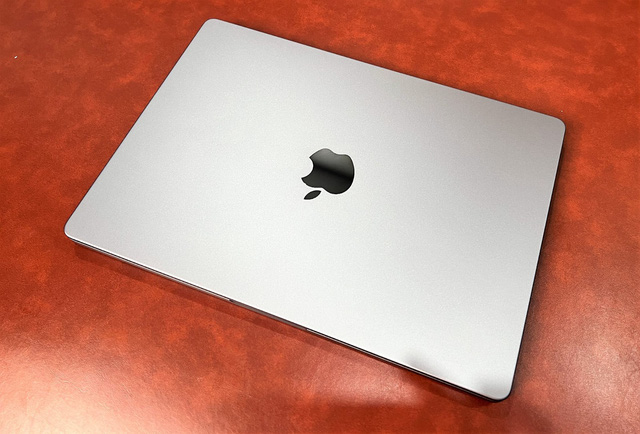 MacBook Pro 2021 về Việt Nam, giá 120 triệu đồng cho bản 16 inch - Ảnh 1. MacBook Pro 2021 về Việt Nam, giá 120 triệu đồng cho bản 16 inch - Ảnh 1.