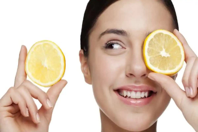 4 sai lầm dùng chanh để trị liệu, chăm sóc da, điều thứ 4 dường như ai cũng từng trải qua một lần trong đời, có thể khiến da kích ứng, tăng nhạy cảm - Ảnh 1. 4 sai lầm dùng chanh để trị liệu, chăm sóc da, điều thứ 4 dường như ai cũng từng trải qua một lần trong đời, có thể khiến da kích ứng, tăng nhạy cảm - Ảnh 1.