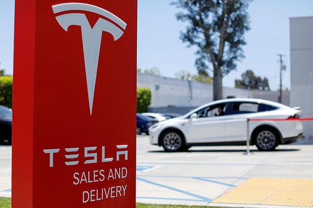 Nhà đầu tư kiếm được bao nhiêu tiền nếu đầu tư 10.000 USD vào cổ phiếu Tesla 10 năm trước? - Ảnh 1. Nhà đầu tư kiếm được bao nhiêu tiền nếu đầu tư 10.000 USD vào cổ phiếu Tesla 10 năm trước? - Ảnh 1.