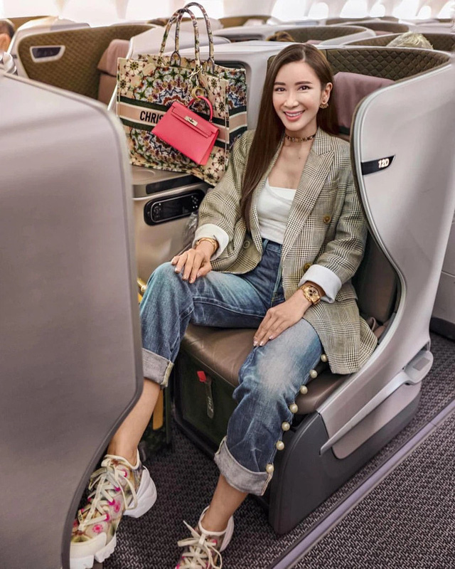 Bà hoàng Hermes chi tiền mua túi Louis Vuitton về để lấp chỗ trống trong tủ và làm 1 chuyện khiến hội nghiện nhà choáng váng - Ảnh 9. Bà hoàng Hermes chi tiền mua túi Louis Vuitton về để lấp chỗ trống trong tủ và làm 1 chuyện khiến hội nghiện nhà choáng váng - Ảnh 9.