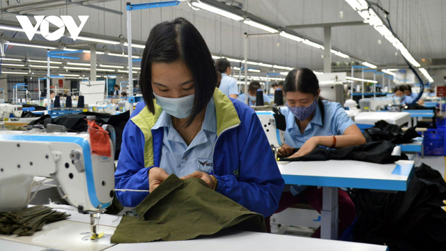 Dệt may cần 3 năm để lấy lại năng lực sản xuất như trước đại dịch - Ảnh 2. Dệt may cần 3 năm để lấy lại năng lực sản xuất như trước đại dịch - Ảnh 2.