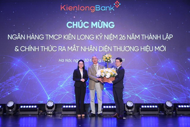 Ấn tượng với sự kiện chuyển mình bứt phá của KienlongBank - Ảnh 3. Ấn tượng với sự kiện chuyển mình bứt phá của KienlongBank - Ảnh 3.