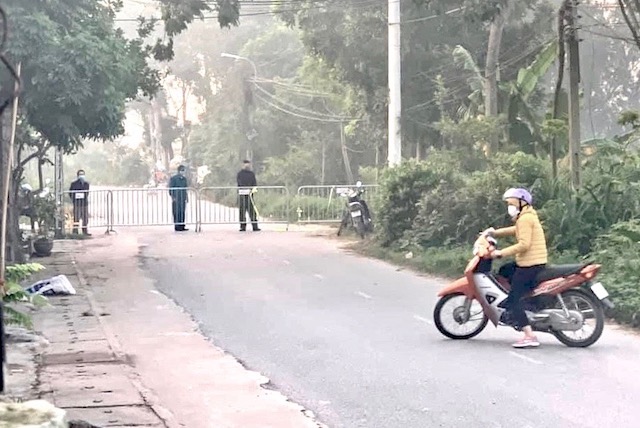 Toàn cảnh 4 ổ dịch Covid-19 phức tạp ở Hà Nội: Liên quan nhiều cơ quan và cả đám ma - Ảnh 3. Toàn cảnh 4 ổ dịch Covid-19 phức tạp ở Hà Nội: Liên quan nhiều cơ quan và cả đám ma - Ảnh 3.