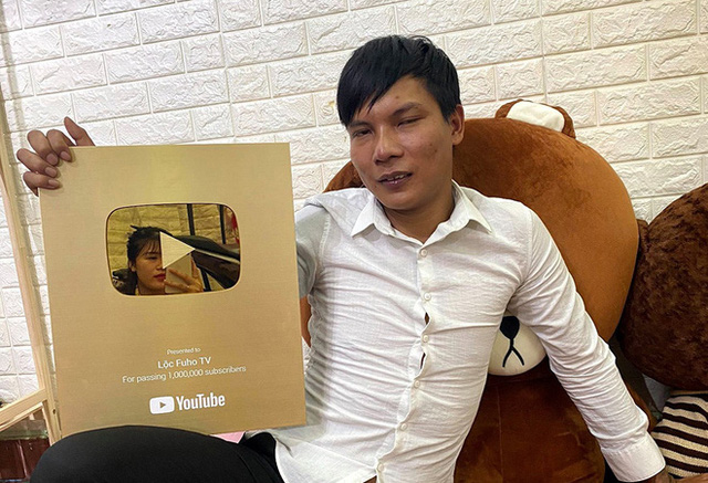 Việt Nam có bao nhiêu kênh YouTube đạt nút Vàng, con số sẽ khiến bạn bất ngờ? - Ảnh 2. Việt Nam có bao nhiêu kênh YouTube đạt nút Vàng, con số sẽ khiến bạn bất ngờ? - Ảnh 2.