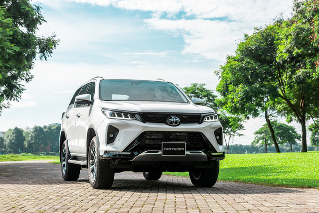 SUV tầm giá trên 1 tỷ đồng tại Việt Nam - lựa chọn nào sáng giá? - Ảnh 4. SUV tầm giá trên 1 tỷ đồng tại Việt Nam - lựa chọn nào sáng giá? - Ảnh 4.