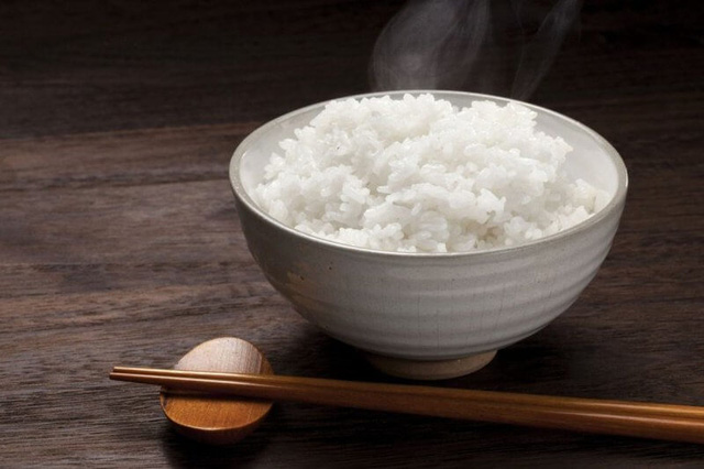 Cần bỏ ngay những thói quen vo gạo vô cùng độc hại này kẻo làm lãng phí dinh dưỡng hoặc gây bệnh ung thư - Ảnh 1. Cần bỏ ngay những thói quen vo gạo vô cùng độc hại này kẻo làm lãng phí dinh dưỡng hoặc gây bệnh ung thư - Ảnh 1.