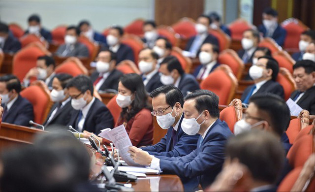 Miễn nhiệm, thay thế cán bộ uy tín thấp, không chờ hết nhiệm kỳ - Ảnh 1. Miễn nhiệm, thay thế cán bộ uy tín thấp, không chờ hết nhiệm kỳ - Ảnh 1.
