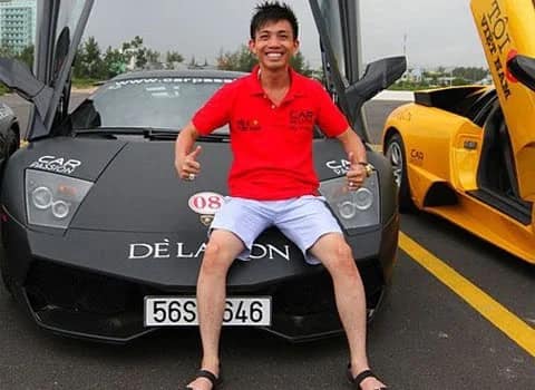 1 thập kỷ thay đổi cách sống ảo của Minh Nhựa: Từ thanh niên đến soái car, từ xuề xoà đến fashionista chính hiệu - Ảnh 1. 1 thập kỷ thay đổi cách sống ảo của Minh Nhựa: Từ thanh niên đến soái car, từ xuề xoà đến fashionista chính hiệu - Ảnh 1.