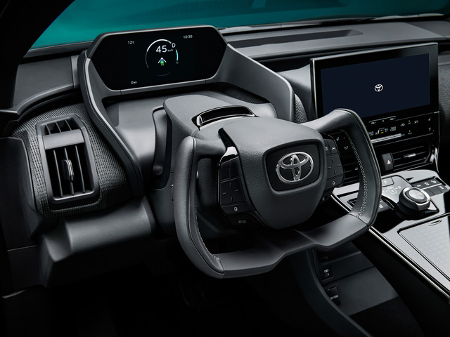 Ra mắt giữa năm 2022, SUV chạy điện đầu tiên của Toyota có gì? - Ảnh 4. Ra mắt giữa năm 2022, SUV chạy điện đầu tiên của Toyota có gì? - Ảnh 4.