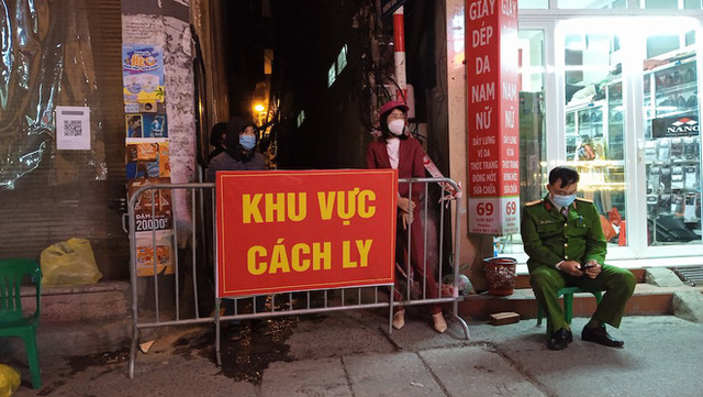 Toàn cảnh 4 ổ dịch Covid-19 phức tạp ở Hà Nội: Liên quan nhiều cơ quan và cả đám ma - Ảnh 5. Toàn cảnh 4 ổ dịch Covid-19 phức tạp ở Hà Nội: Liên quan nhiều cơ quan và cả đám ma - Ảnh 5.