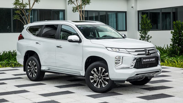 SUV tầm giá trên 1 tỷ đồng tại Việt Nam - lựa chọn nào sáng giá? - Ảnh 7. SUV tầm giá trên 1 tỷ đồng tại Việt Nam - lựa chọn nào sáng giá? - Ảnh 7.