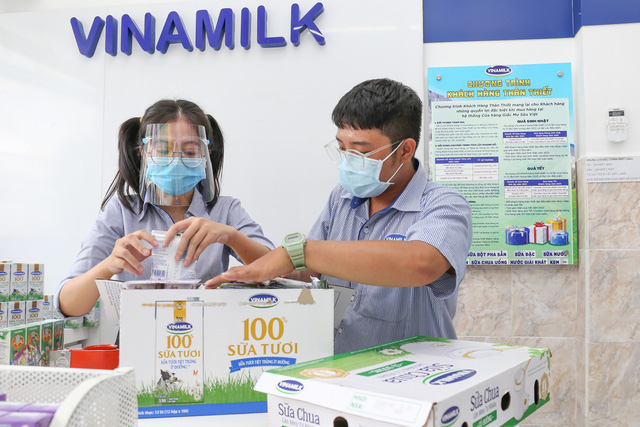 Vinamilk: Doanh thu quý 3/2021 lần đầu vượt 16 nghìn tỷ đồng nhờ thị trường nội địa trở lại mạnh tăng trưởng - Ảnh 2. Vinamilk: Doanh thu quý 3/2021 lần đầu vượt 16 nghìn tỷ đồng nhờ thị trường nội địa trở lại mạnh tăng trưởng - Ảnh 2.